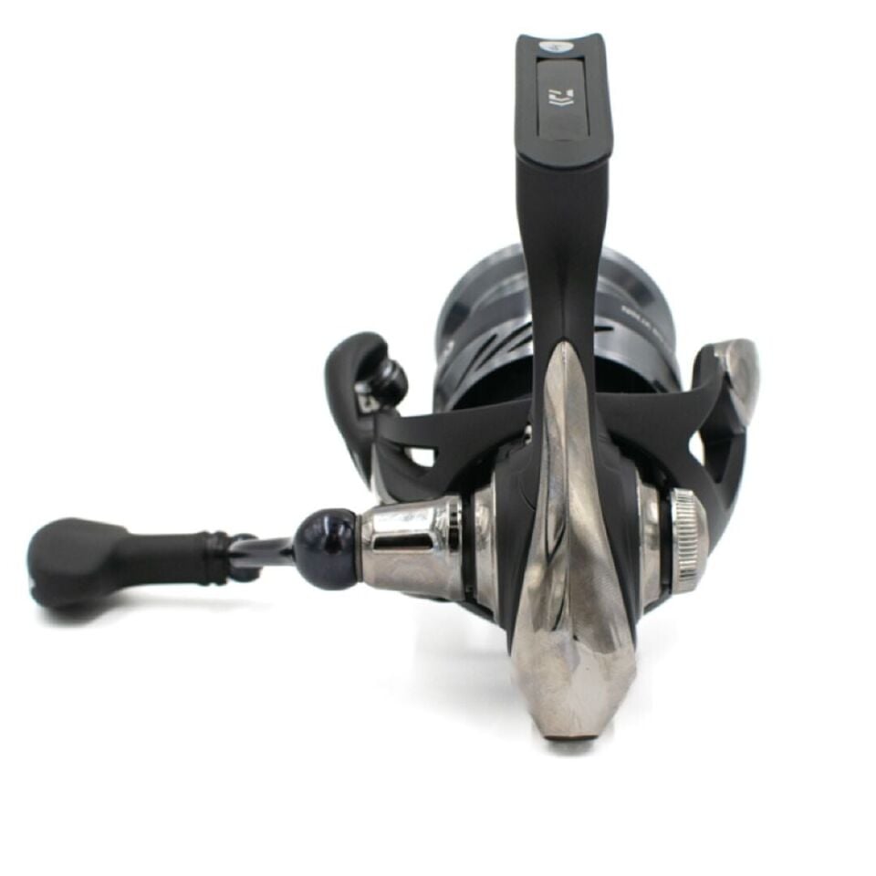 Daiwa Ninja 24 BS LT 3000C Makara