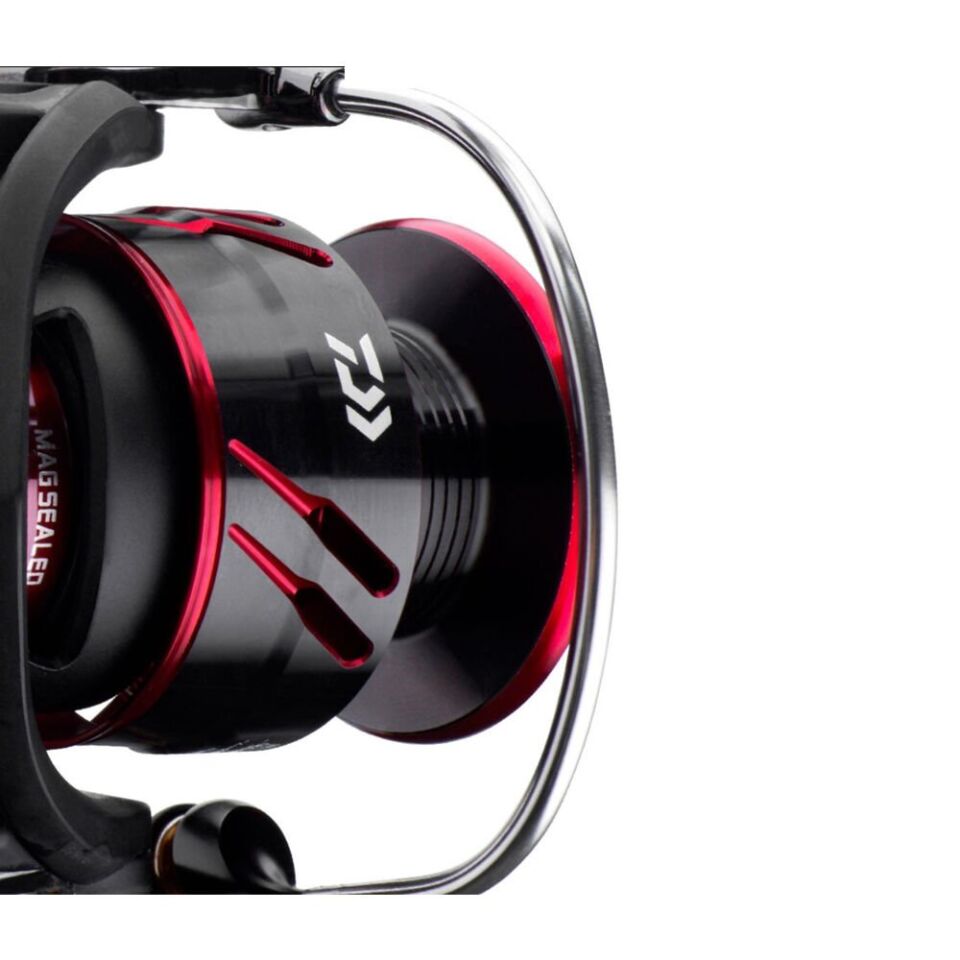 Daiwa Ballistic MQ21 LT 4000 C Makara