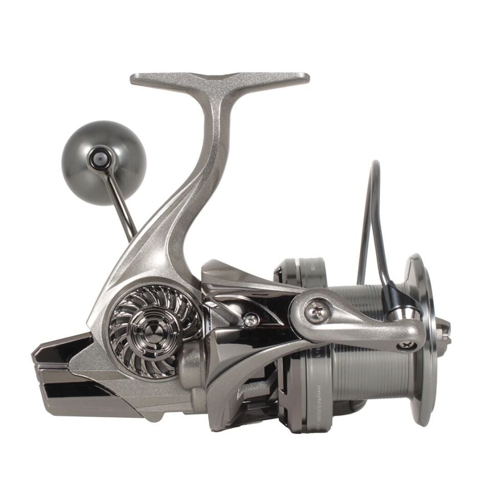 Ryuji Momentum 6000 Silver 11+1BB Surf Makara